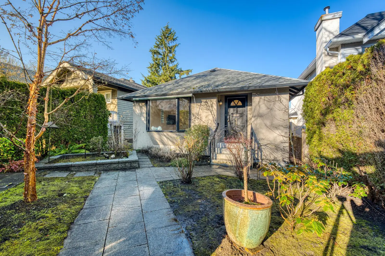 4377 W 12TH AVENUE, Vancouver BC V6R 2P9