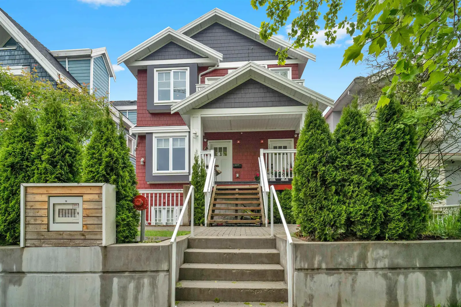 2743 DUKE STREET, Vancouver BC V5R 4S8