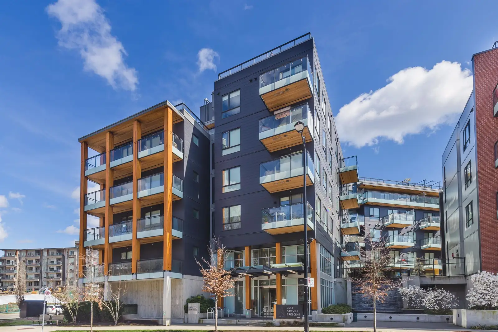 413 3588 SAWMILL CRESCENT, Vancouver BC V5S 0H5