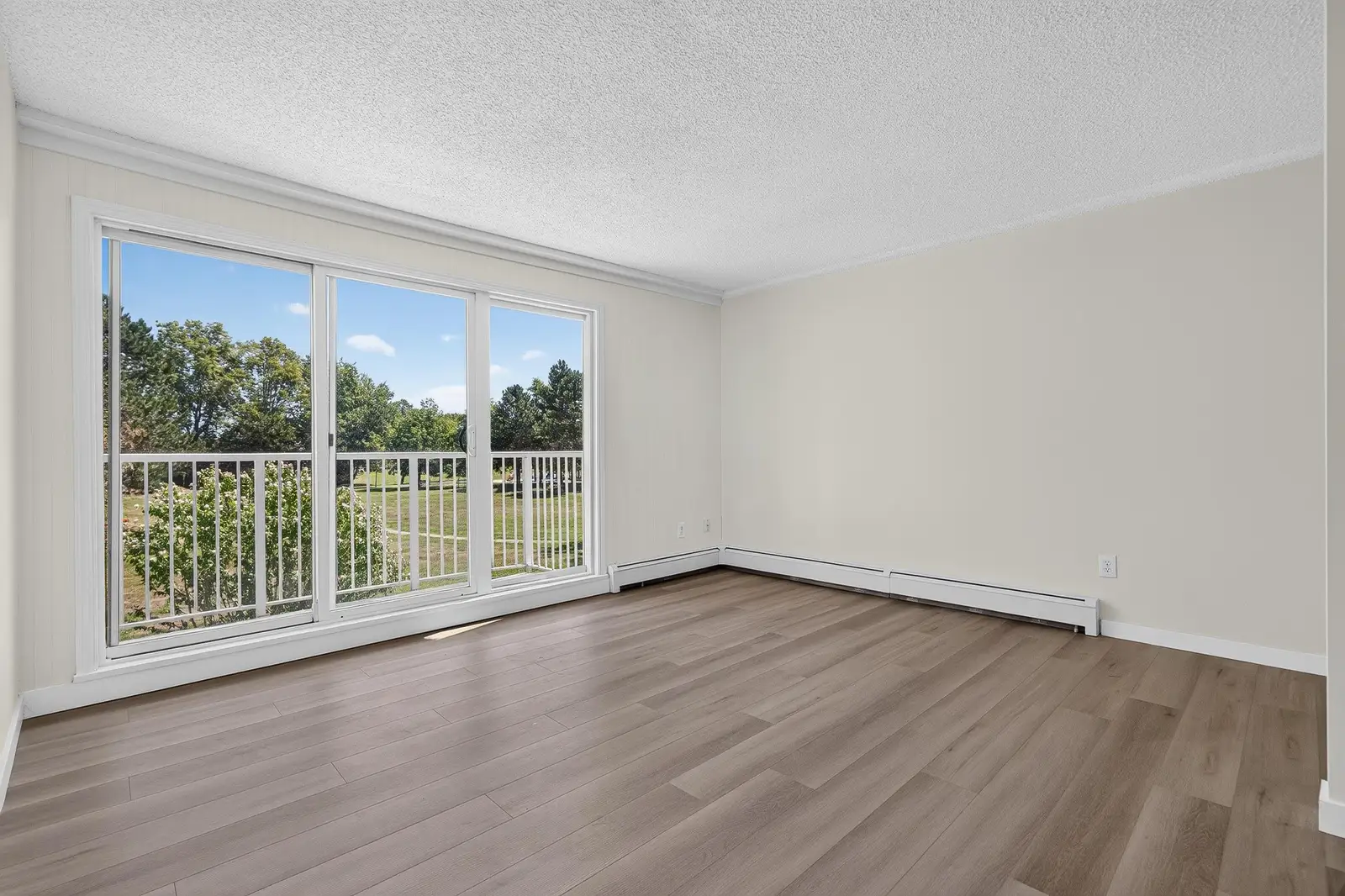 203 7220 LINDSAY ROAD, Richmond BC V7C 3M6