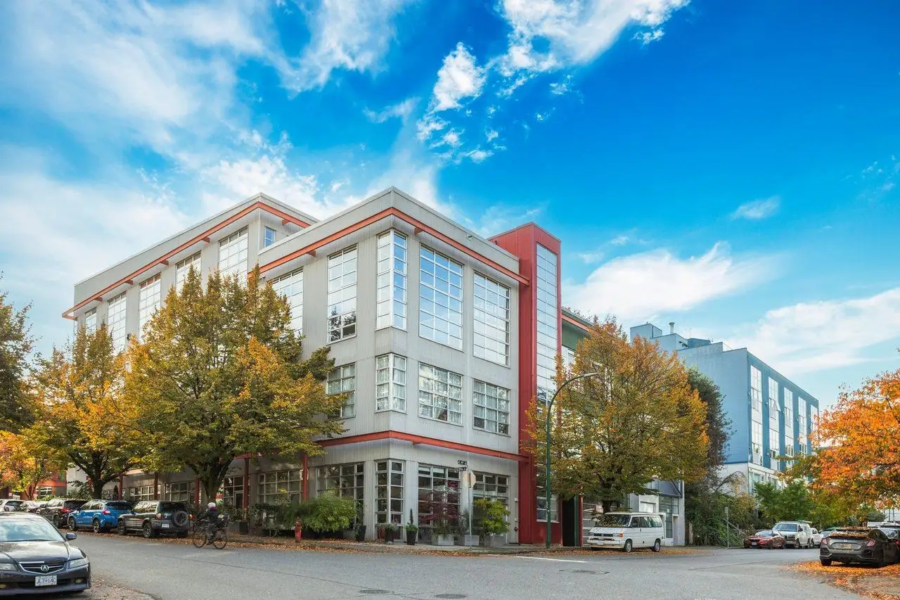 311 272 E 4TH AVENUE, Vancouver BC V5T 4S2