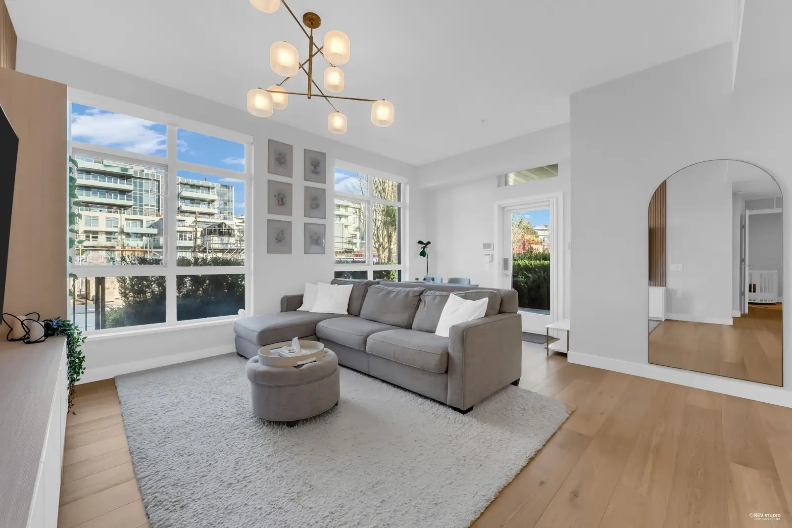 101 5007 ASH STREET, Vancouver BC V5Z 0K9