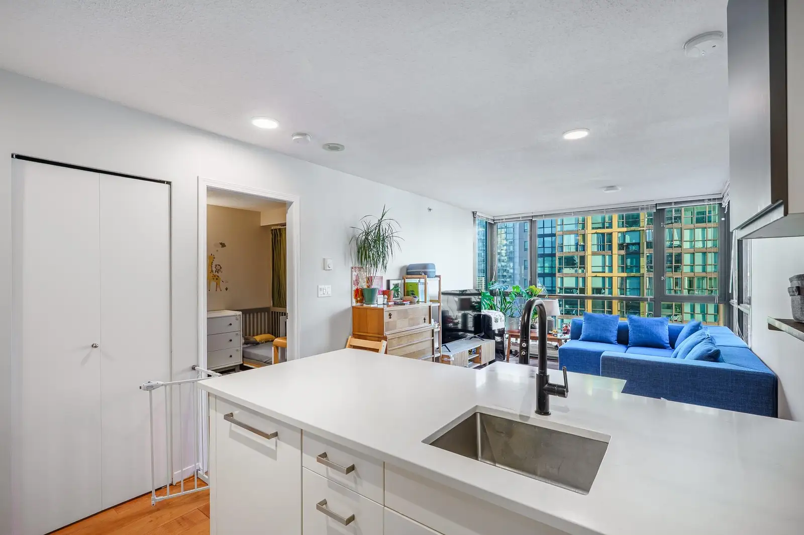 1706 1367 ALBERNI STREET, Vancouver BC V6E 4R9