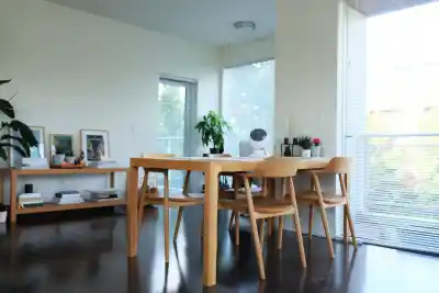 205 3333 MAIN STREET, Vancouver BC V5V 3M8