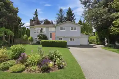 11782 74A AVENUE, Delta BC V4C 1G7