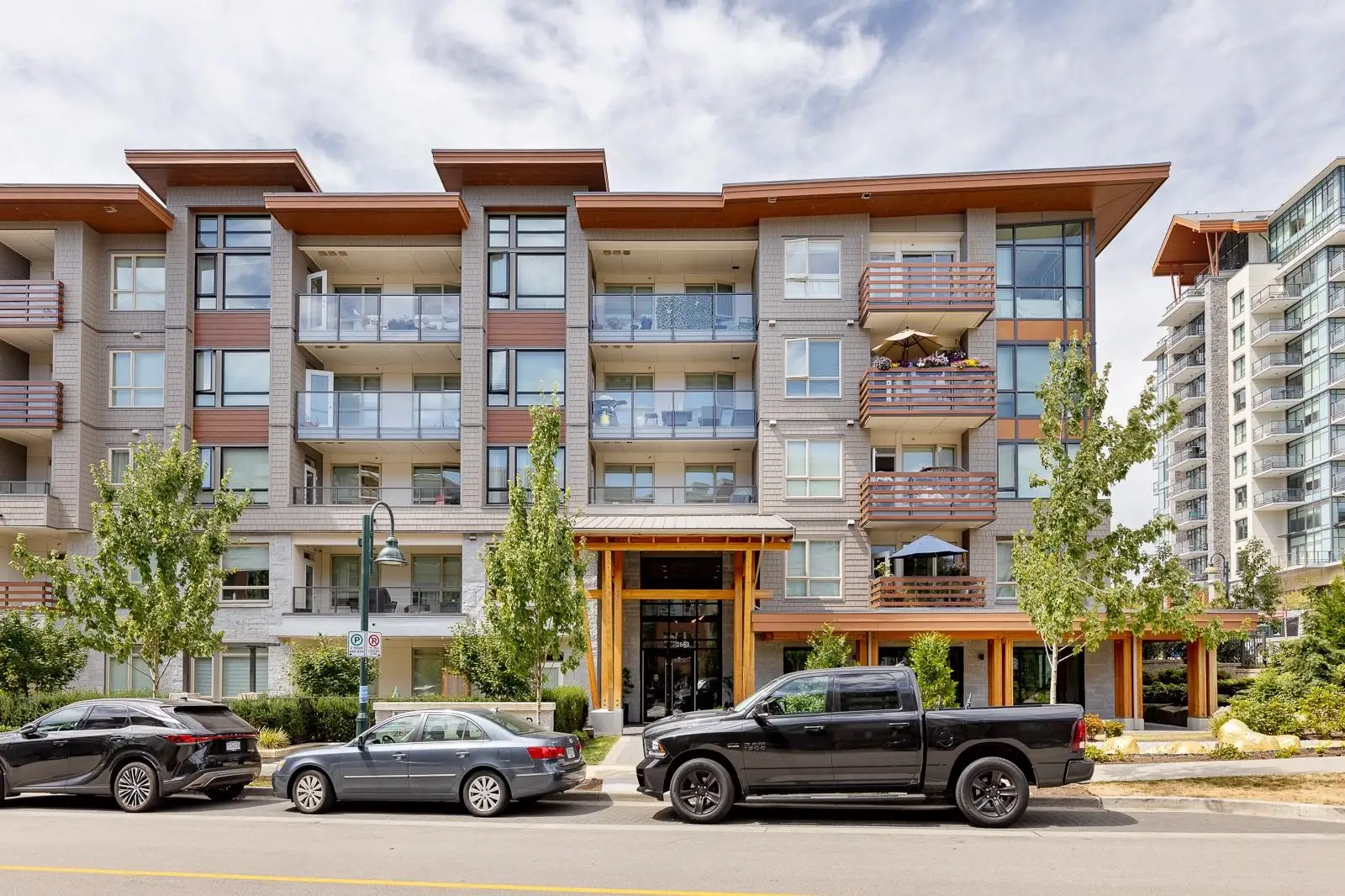 212 2663 LIBRARY LANE, North Vancouver BC V7J 0B9