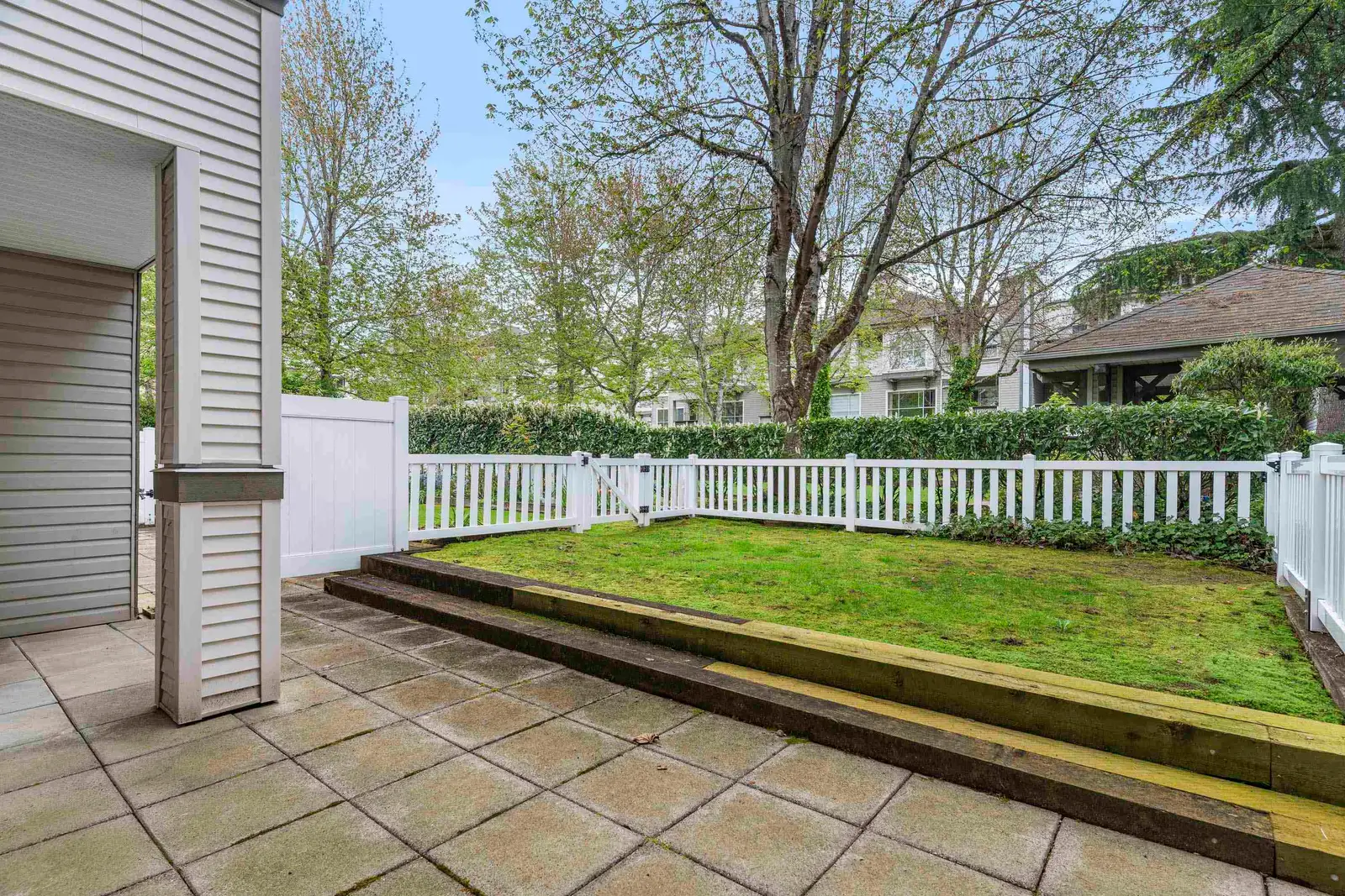 119 8880 JONES ROAD, Richmond BC V6Y 3Z1