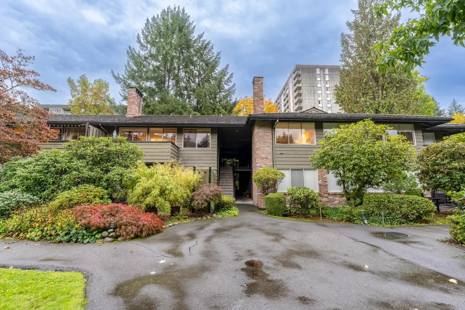 312 235 KEITH ROAD, West Vancouver BC V7T 1L5